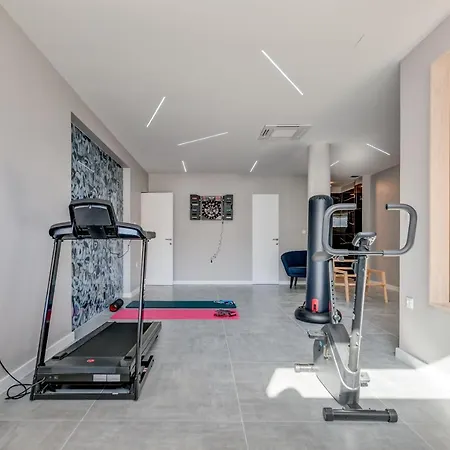 Luxury Aristippos Villa *